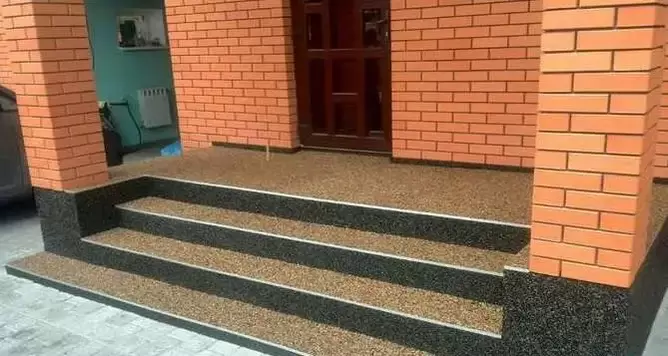 O resultado de colocar unha alfombra de pedra coas túas propias mans